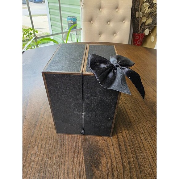 Luxury Black Gift Box With Purple Teddy Bear Preserved Roses & Decorative Flower - Picture 11 of 14